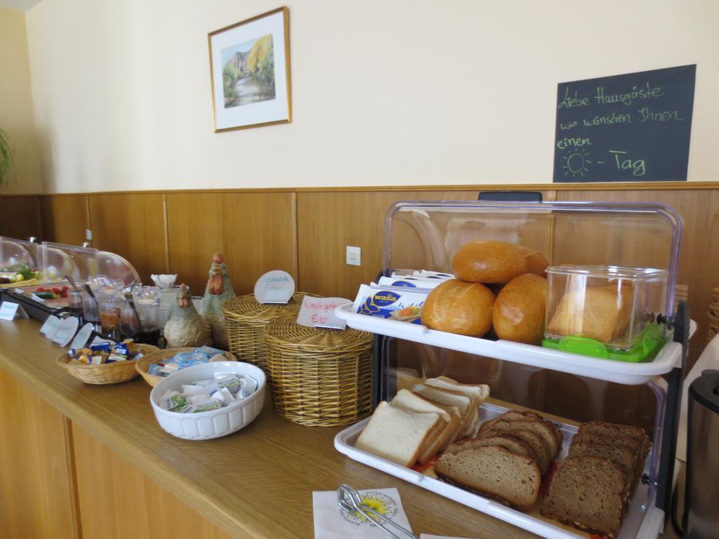 Traisen Hotel Krone מראה חיצוני תמונה