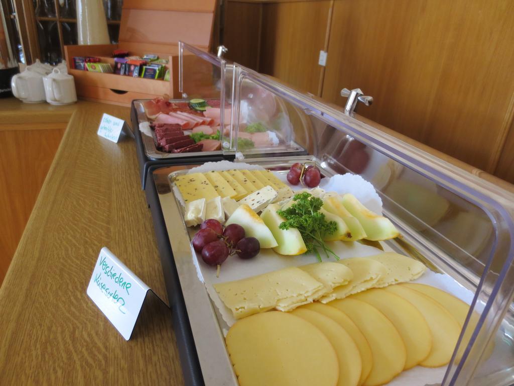 Traisen Hotel Krone מראה חיצוני תמונה