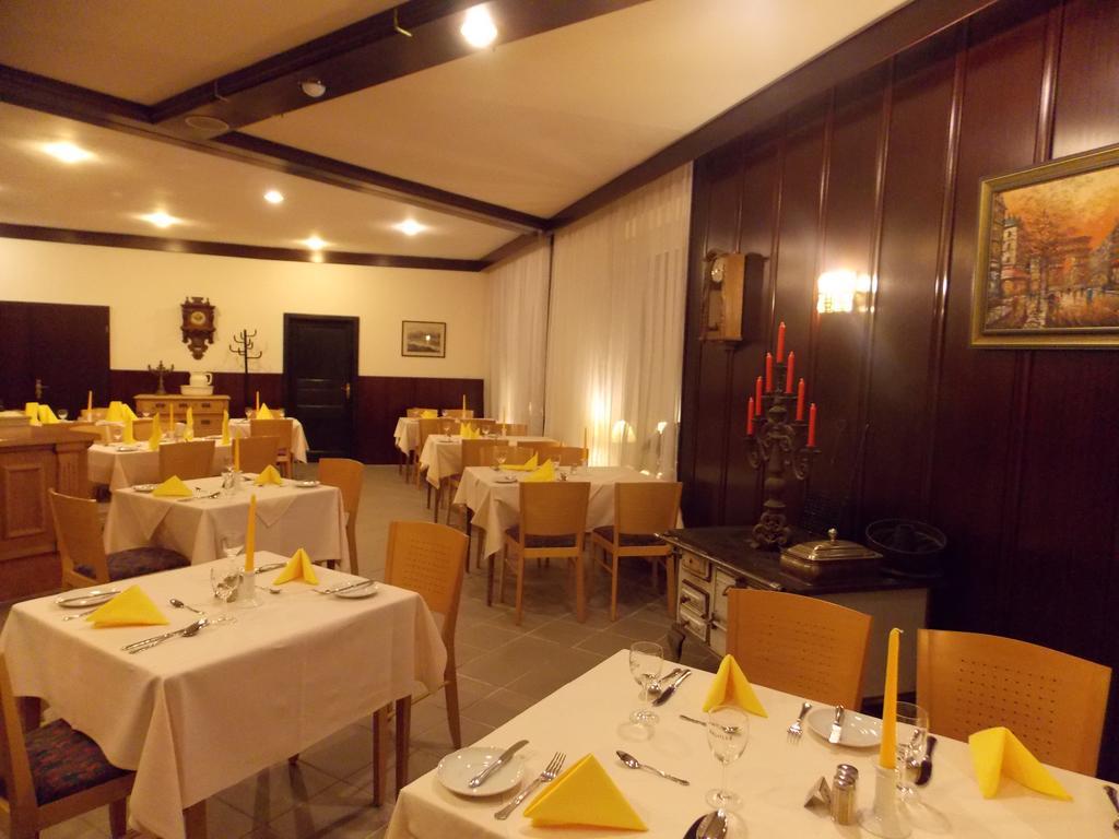 Traisen Hotel Krone מראה חיצוני תמונה